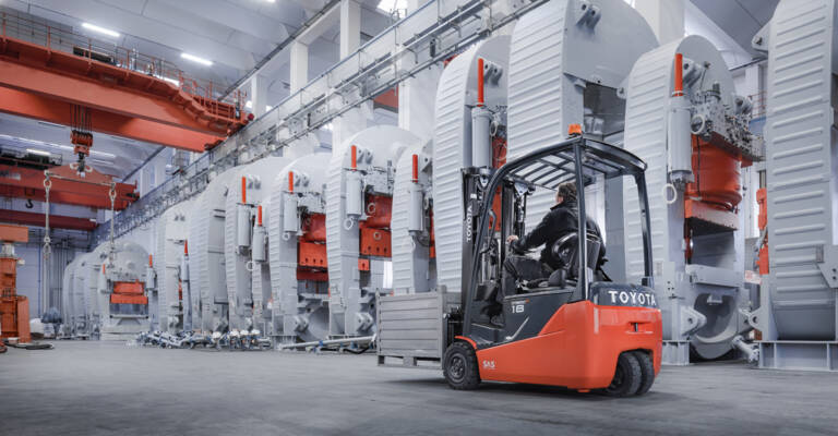 Rental of lifting machines